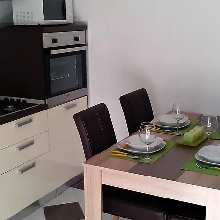 Barunesa Apartment