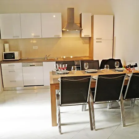 Apartment Barunesa Stomorska